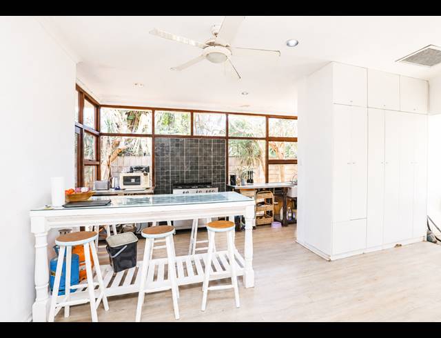 5 BEDROOM HOUSE FOR SALE IN GLENWOOD